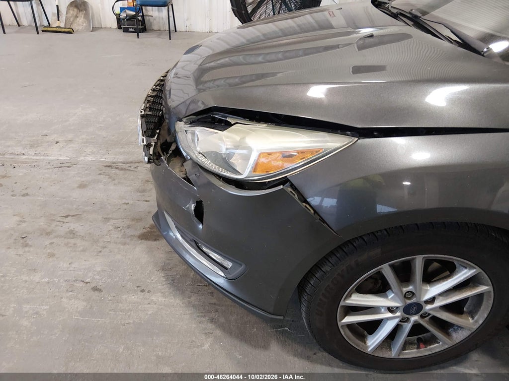 2015 Ford Focus SE photo 6