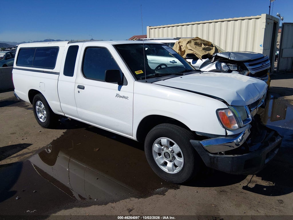 2000 Nissan Frontier XE photo 1
