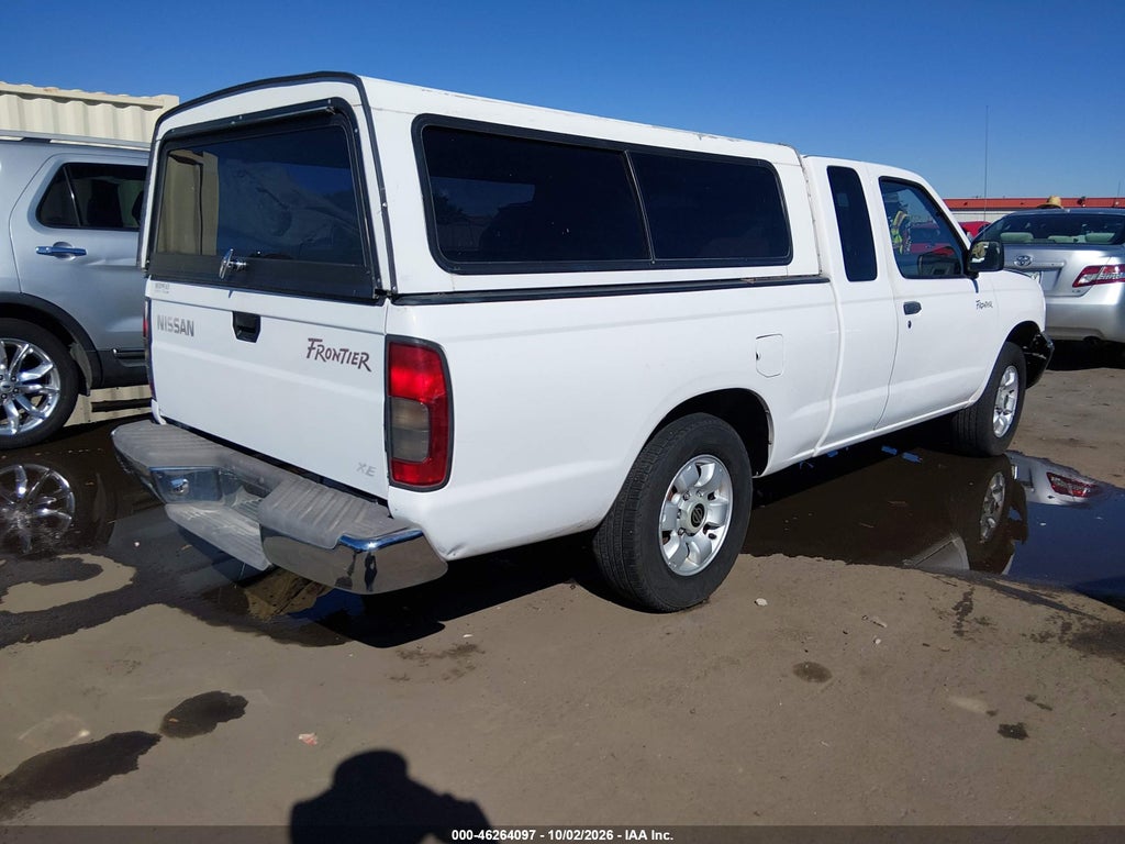 2000 Nissan Frontier XE photo 4