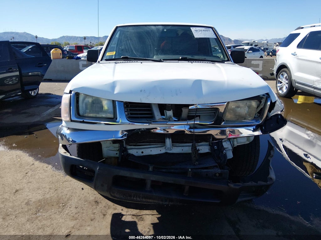2000 Nissan Frontier XE photo 6