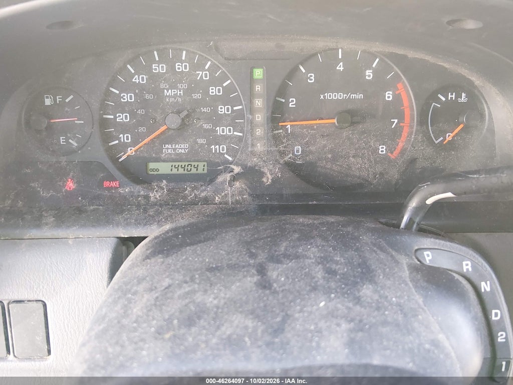 2000 Nissan Frontier XE photo 7