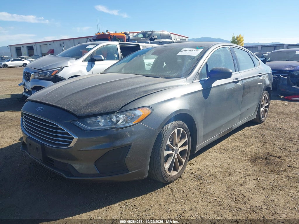 2019 Ford Fusion SE photo 2