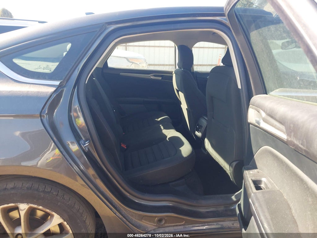 2019 Ford Fusion SE photo 8