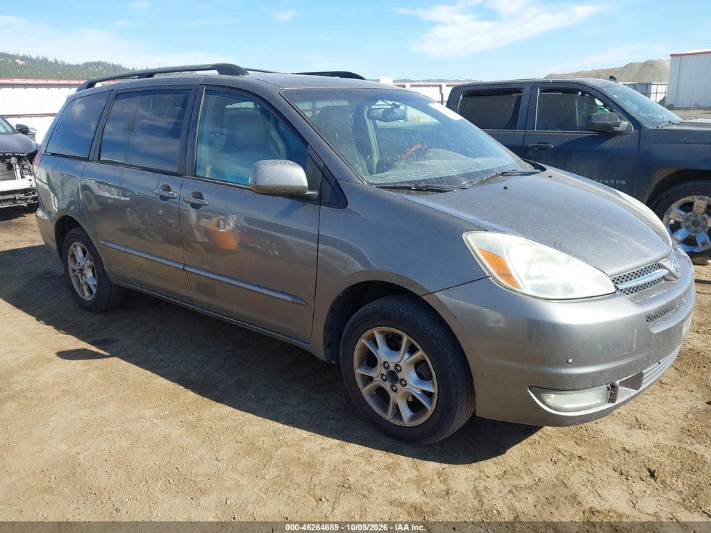2004 Toyota Sienna XLE Limited photo 1