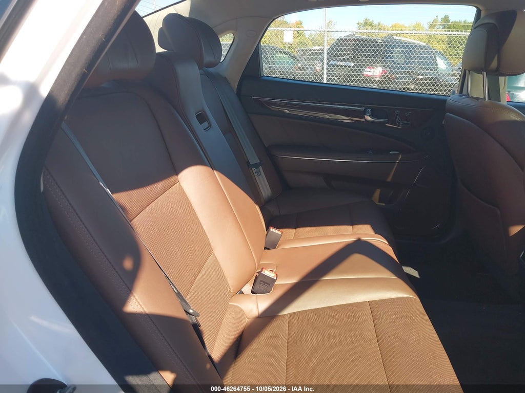2015 Hyundai Equus Signature photo 8