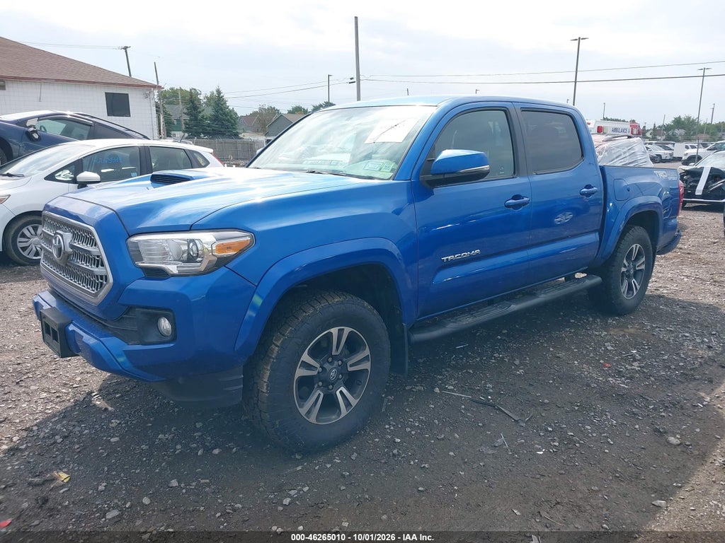 2017 Toyota Tacoma TRD Sport photo 2