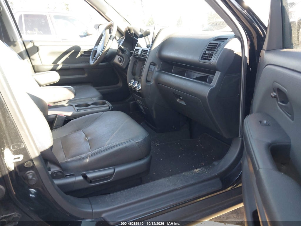 2005 Honda CR-V SE photo 5