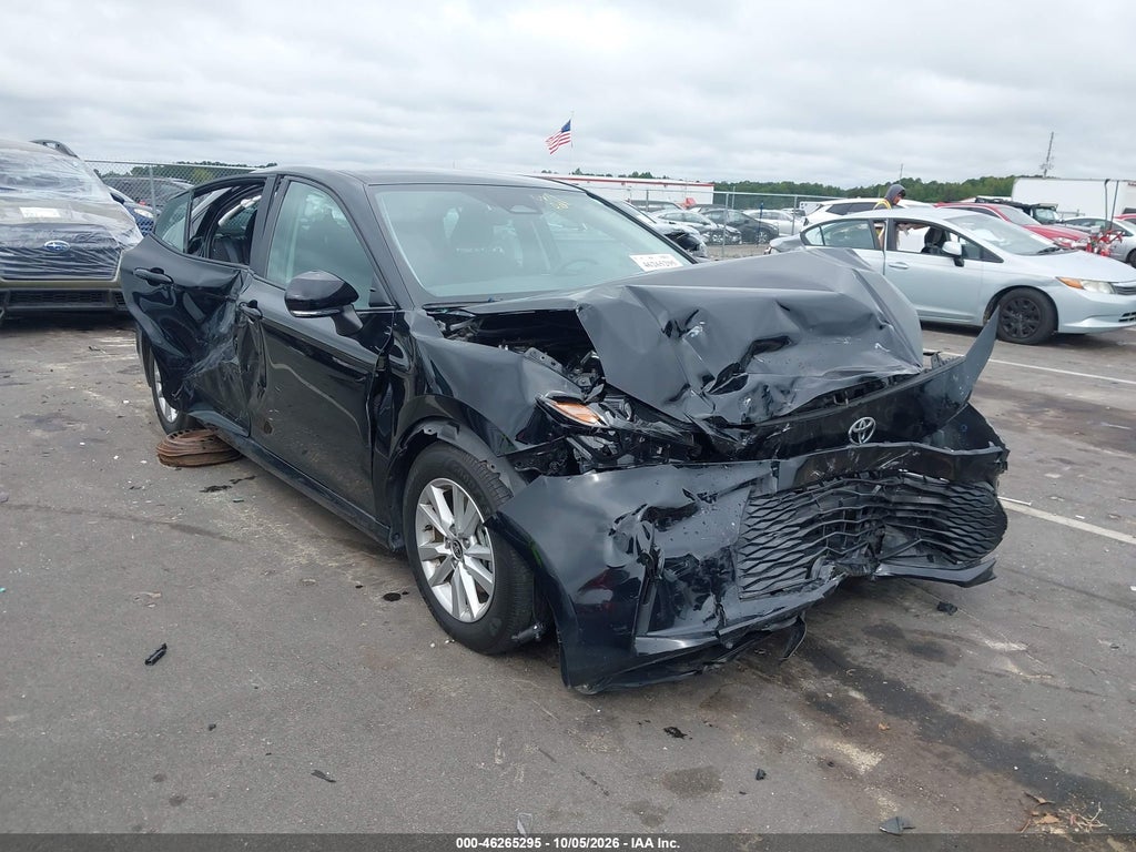 TOYOTA CAMRY 2025