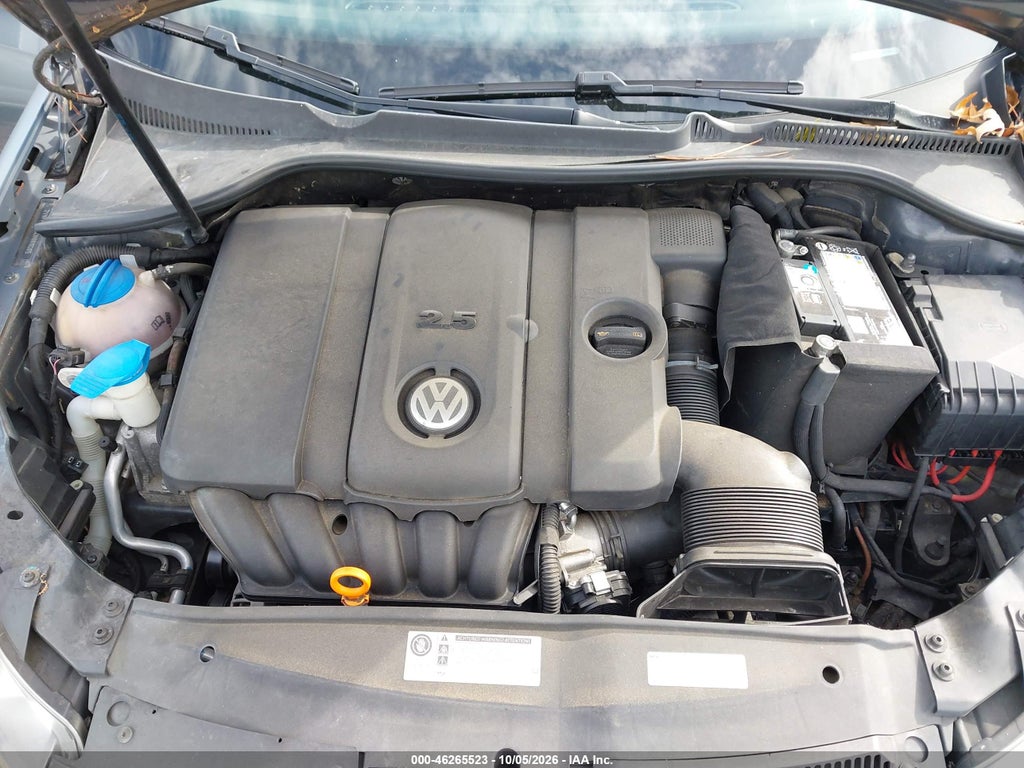 2012 Volkswagen Jetta Sportwagen 2.5L SE photo 10