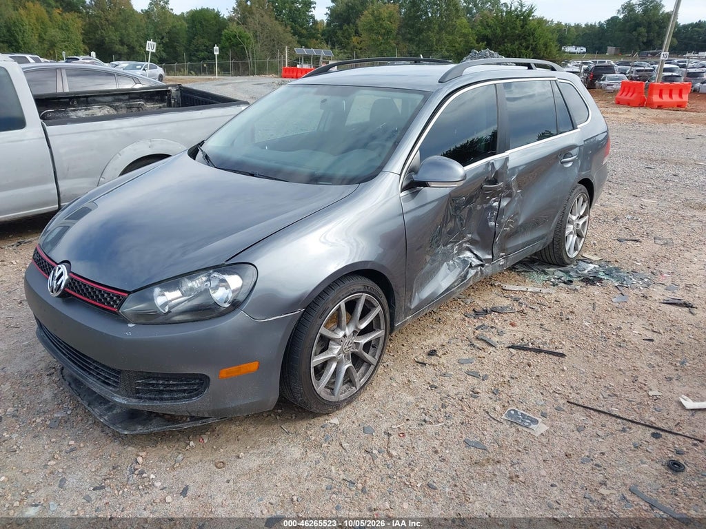 2012 Volkswagen Jetta Sportwagen 2.5L SE photo 2