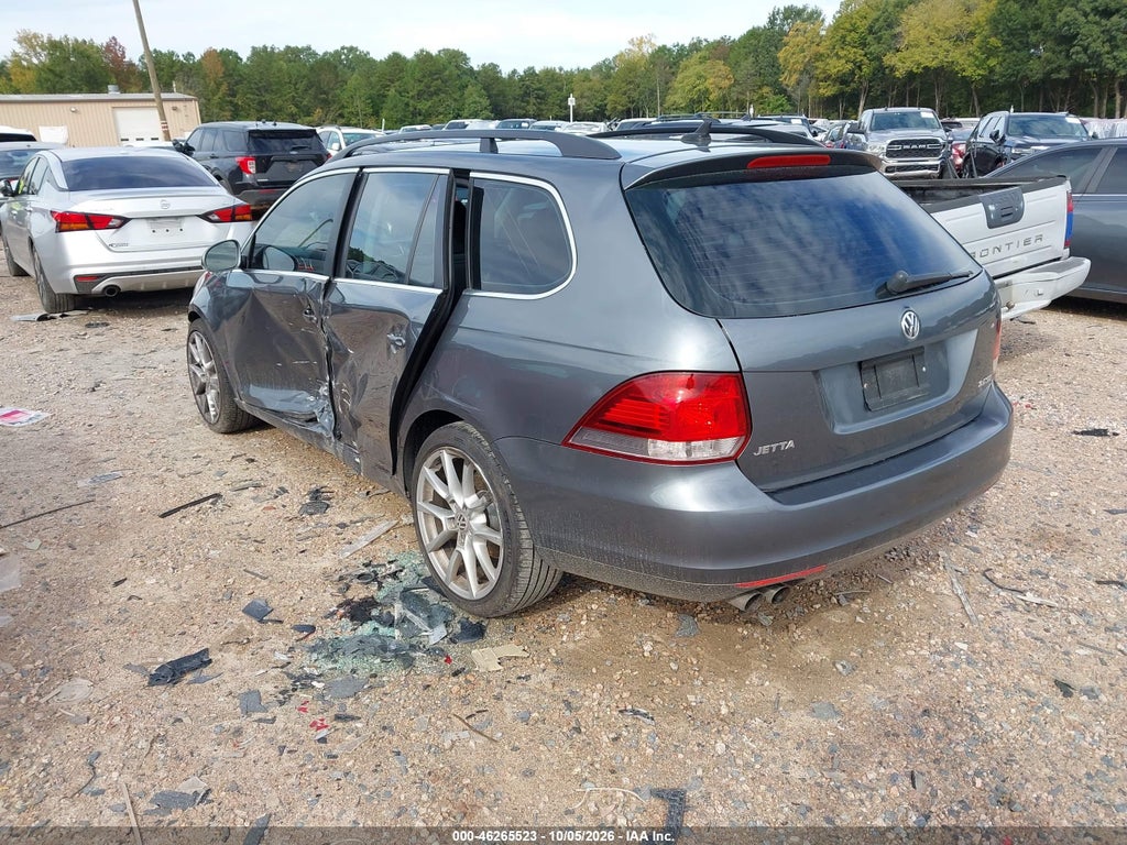 2012 Volkswagen Jetta Sportwagen 2.5L SE photo 3