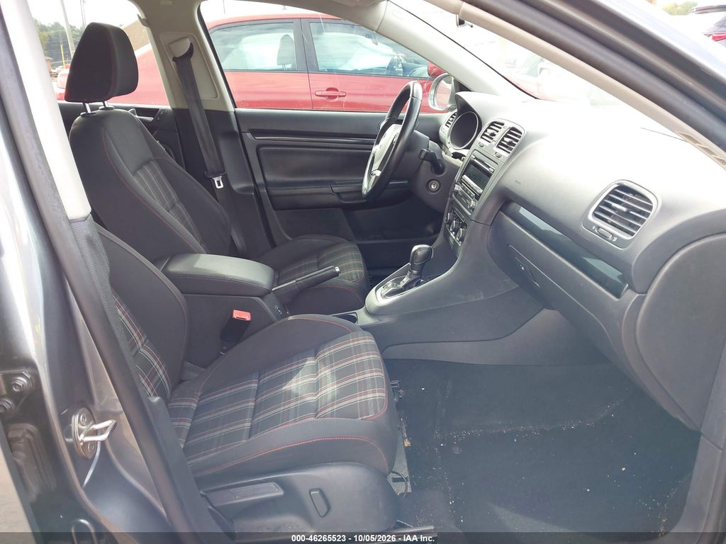 2012 Volkswagen Jetta Sportwagen 2.5L SE photo 5