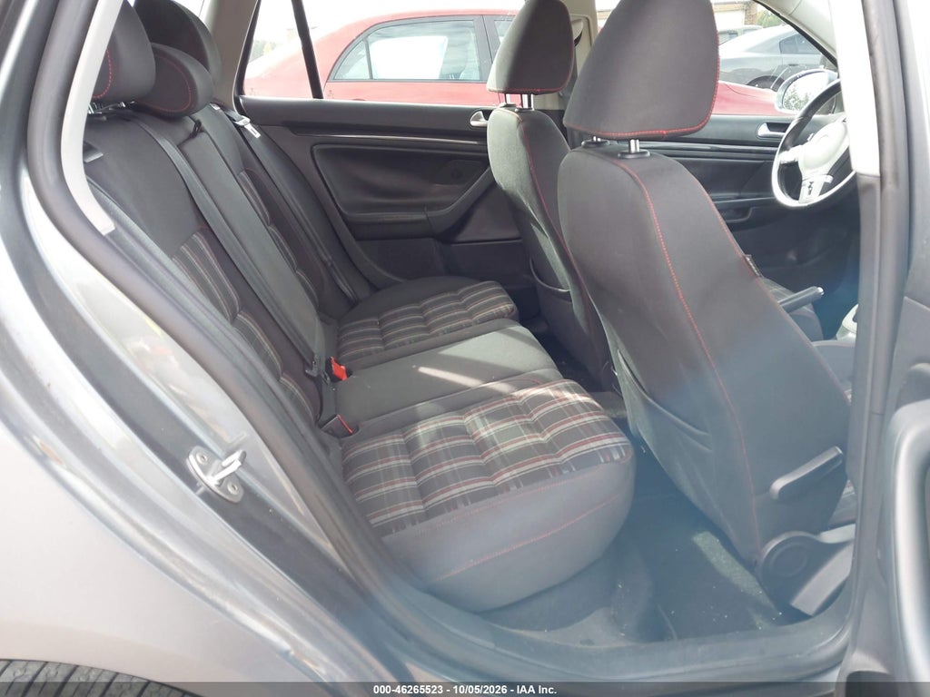 2012 Volkswagen Jetta Sportwagen 2.5L SE photo 8