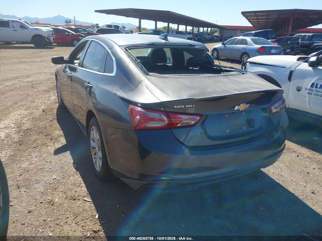 2019 Chevrolet Malibu LT photo 3