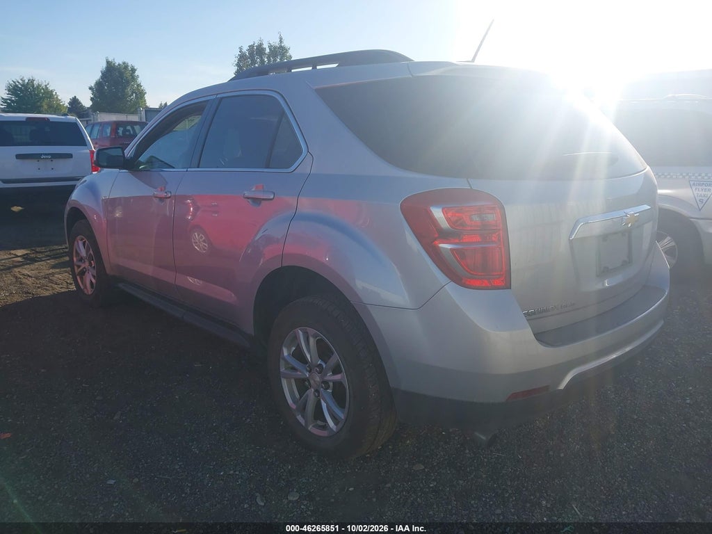 2017 Chevrolet Equinox LT photo 3