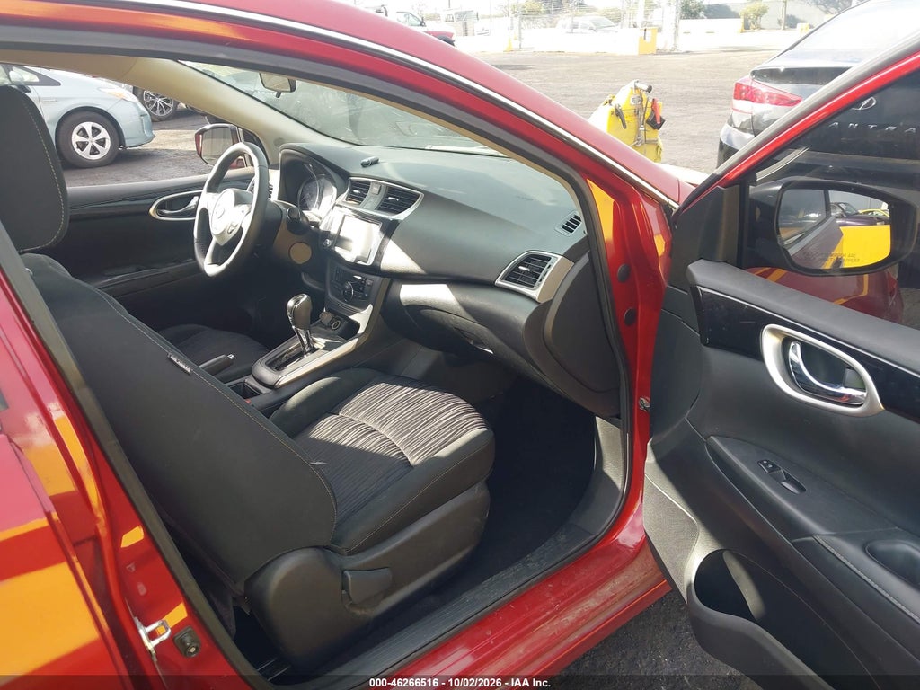 2019 Nissan Sentra SV photo 5