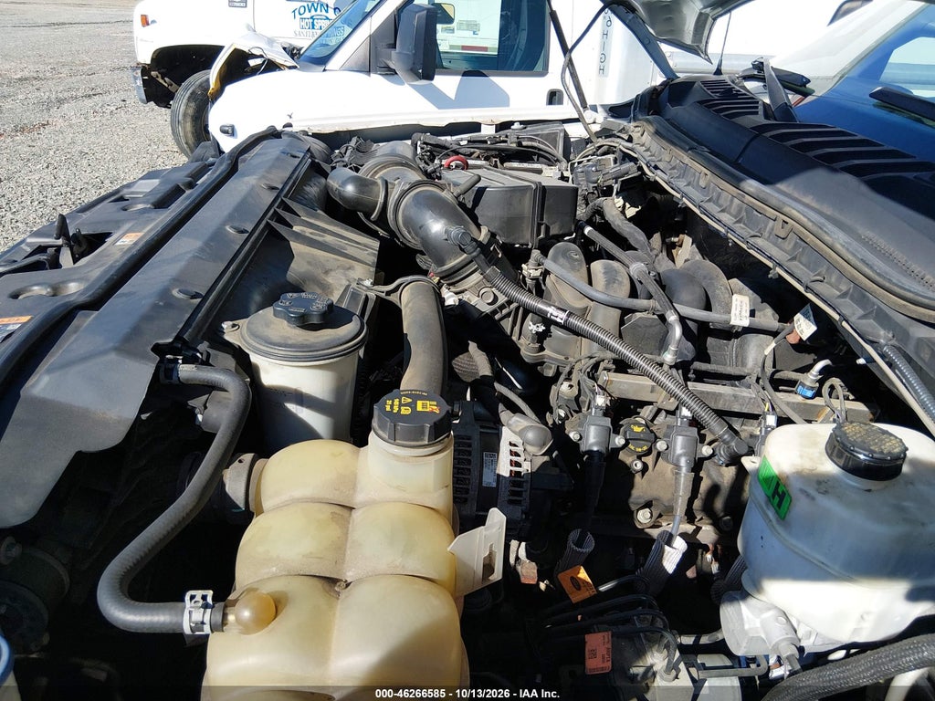 2021 Ford F-550 Chassis XL photo 10