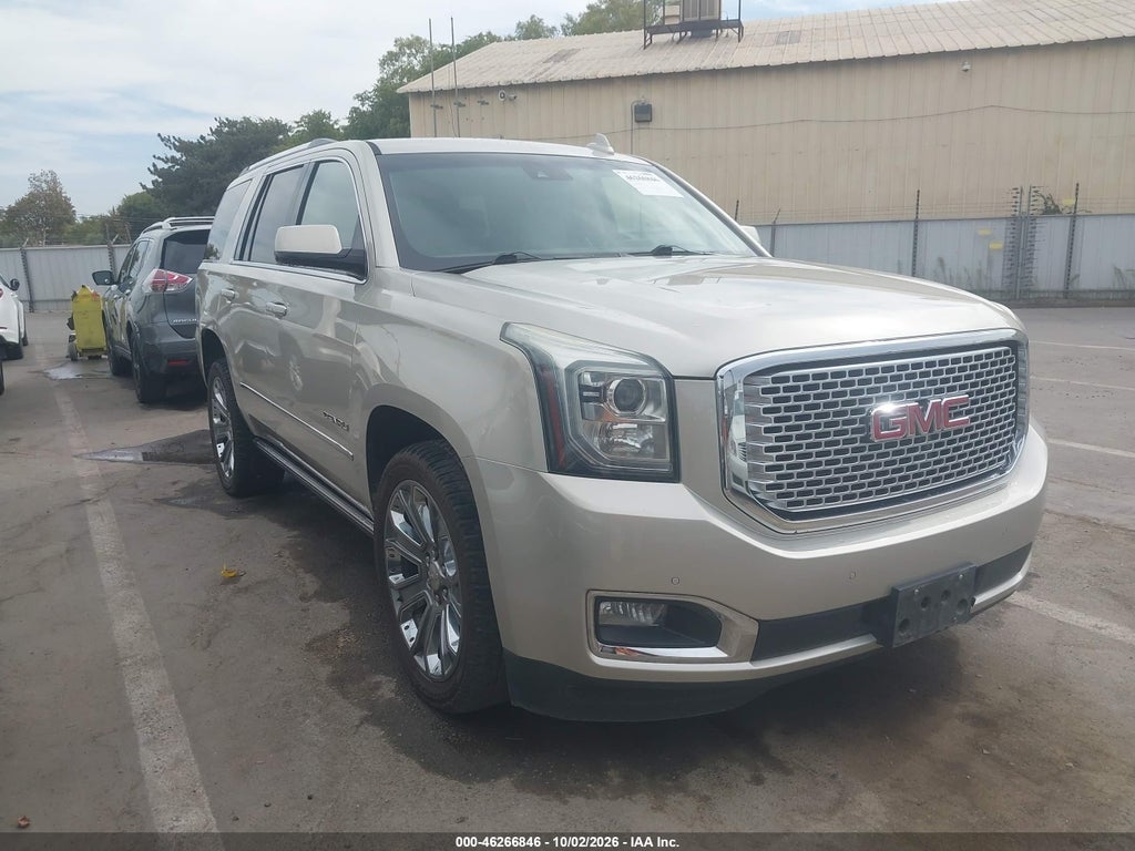2016 GMC Yukon Denali photo 1