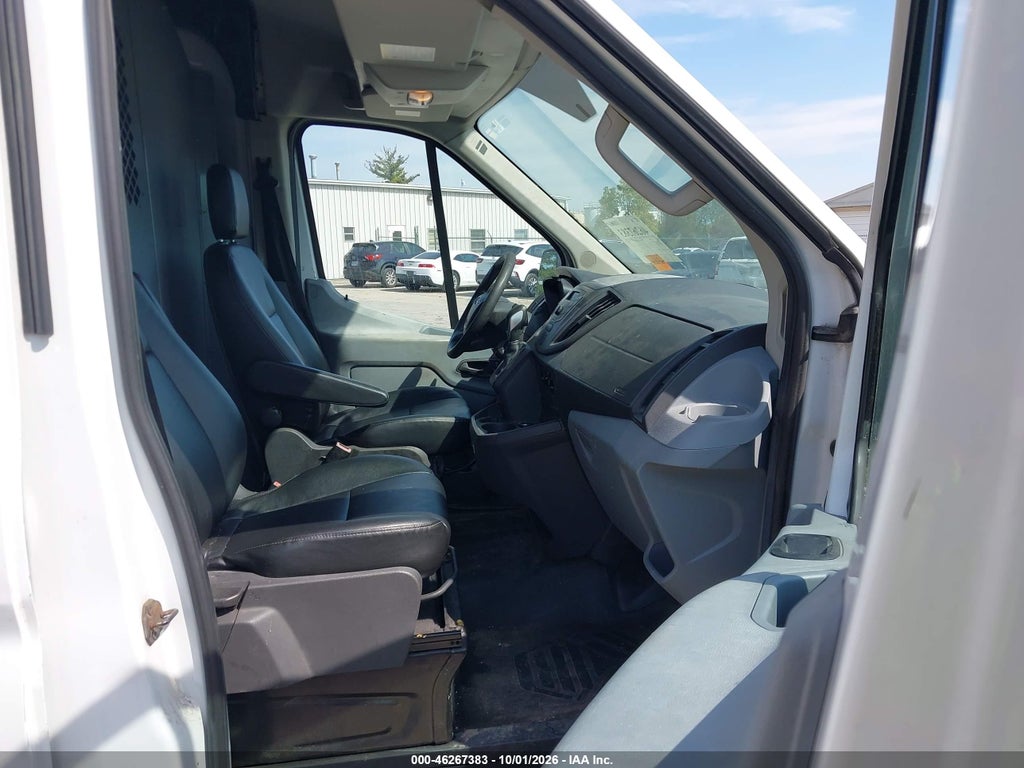 2015 Ford Transit-250 photo 5