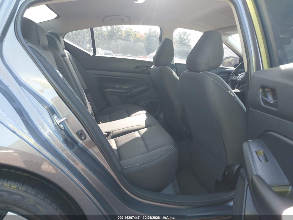 2024 Nissan Altima S FWD photo 8