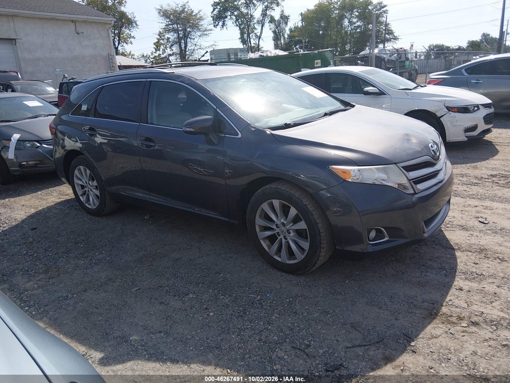 2014 Toyota Venza LE photo 1