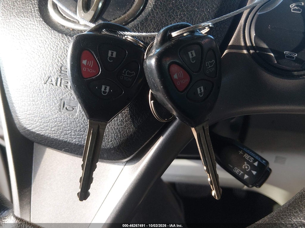 2014 Toyota Venza LE photo 11