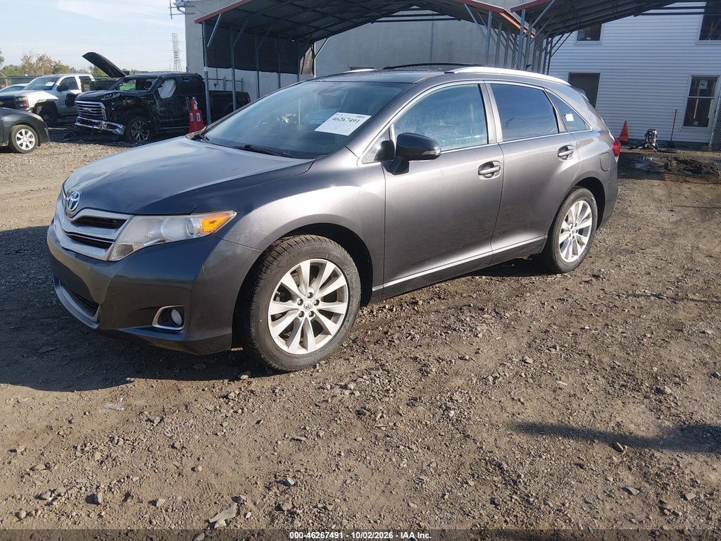 2014 Toyota Venza LE photo 2