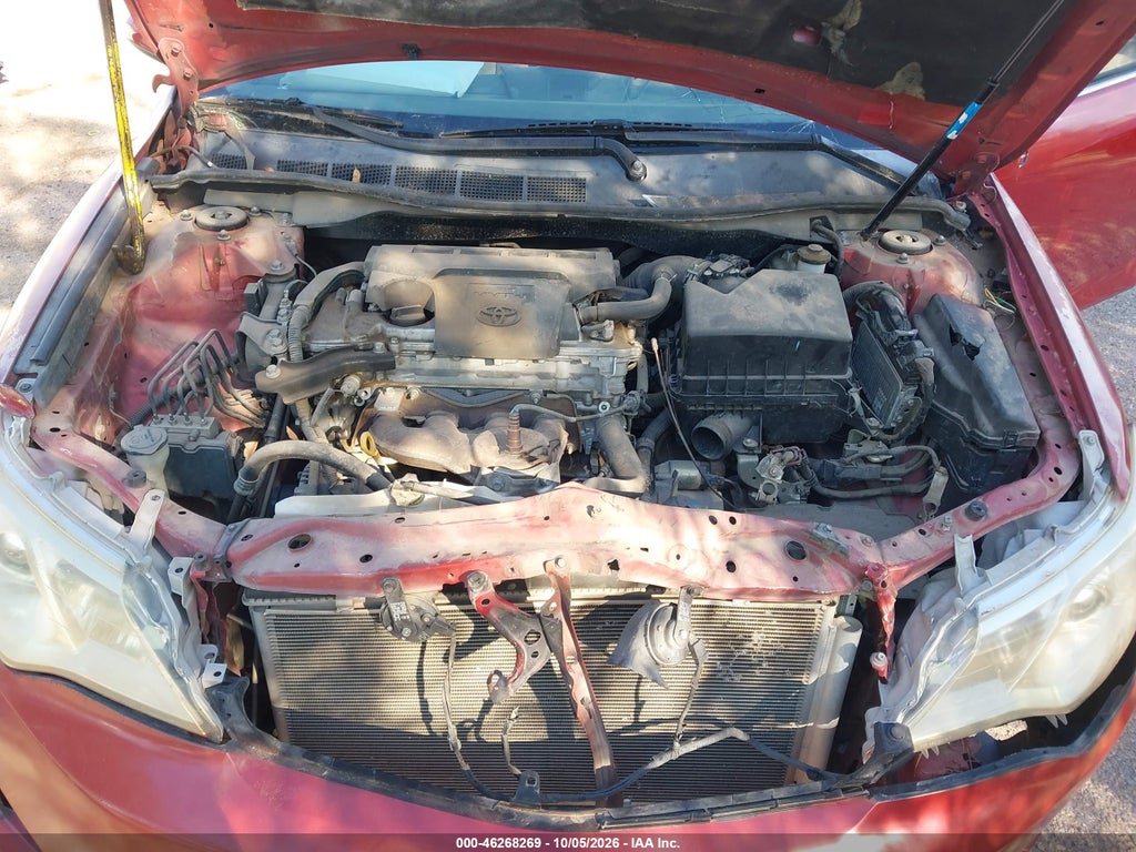 2012 Toyota Camry LE photo 10