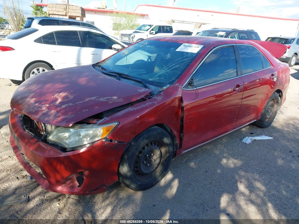 2012 Toyota Camry LE photo 2