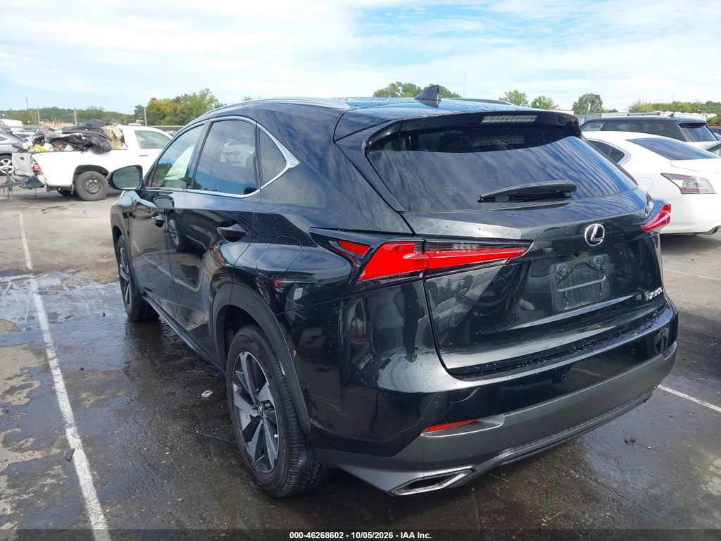 2021 Lexus NX 300 photo 3