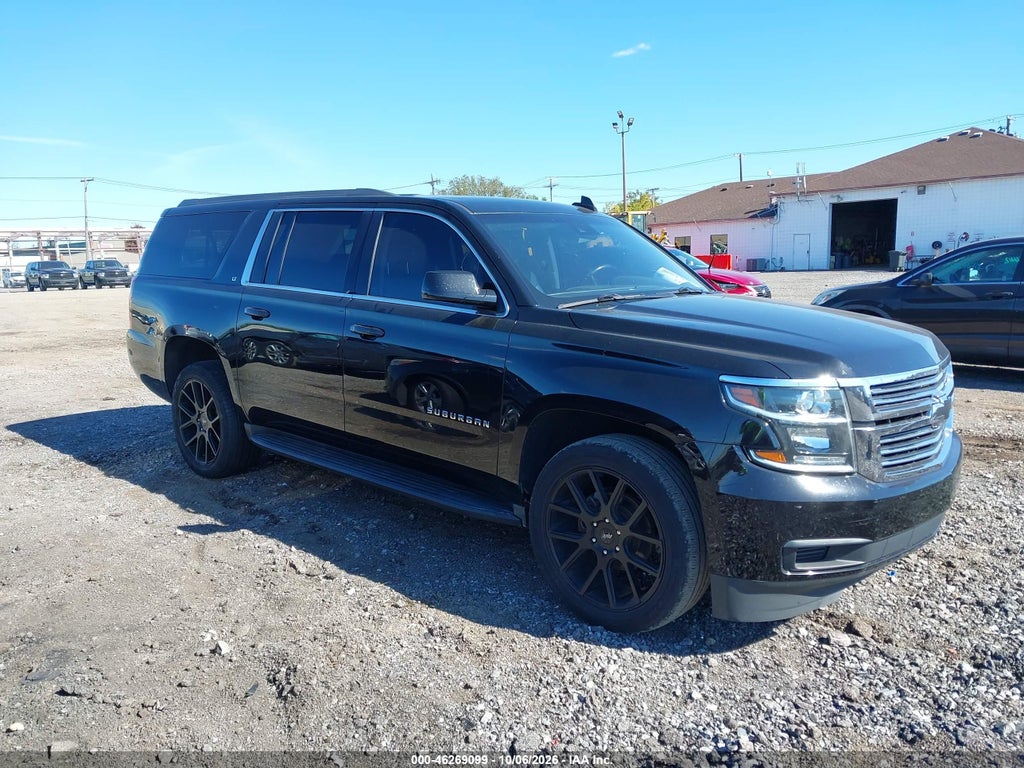 2018 Chevrolet Suburban LT photo 1