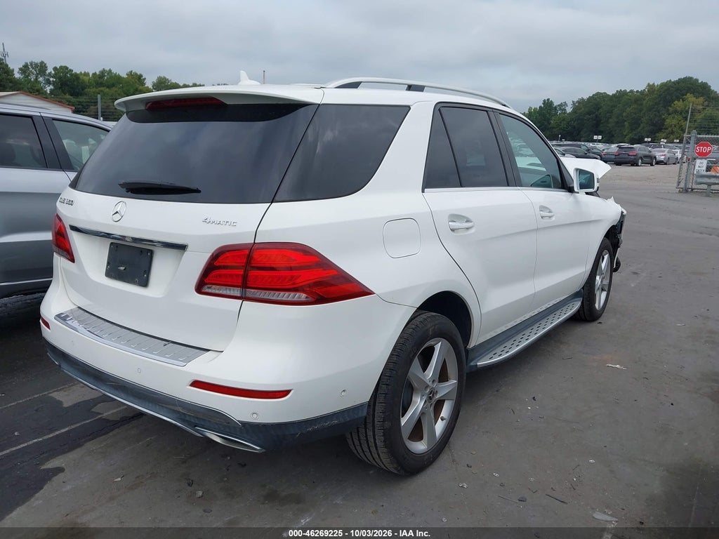 2018 Mercedes-Benz GLE 350 4MATIC photo 4