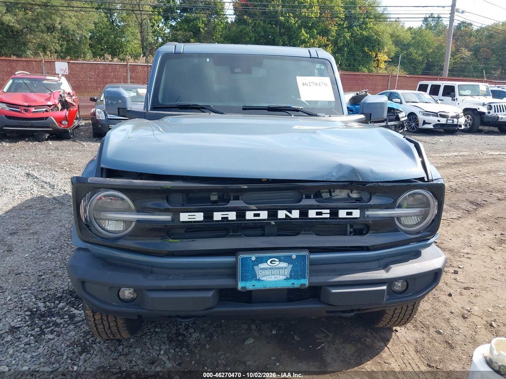 2025 Ford Bronco Outer Banks photo 6