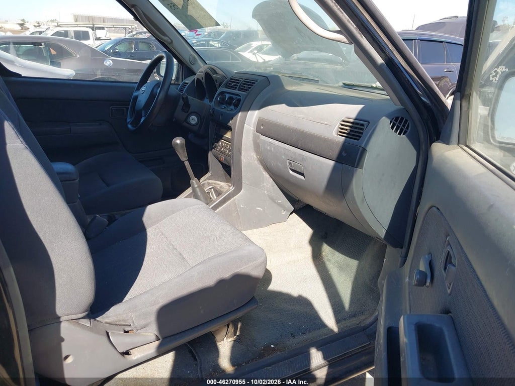 2003 Nissan Frontier XE-V6 photo 5
