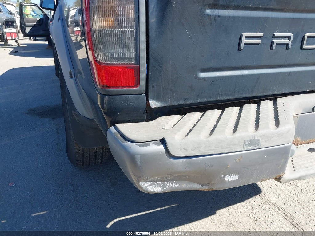 2003 Nissan Frontier XE-V6 photo 6