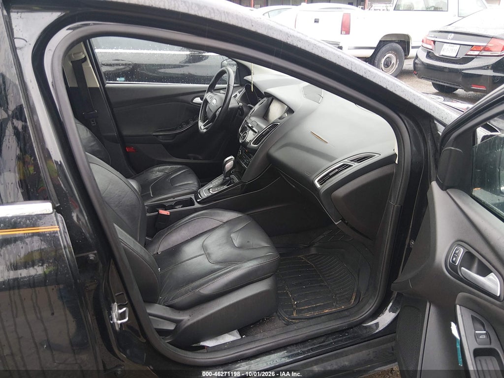2015 Ford Focus Titanium photo 5