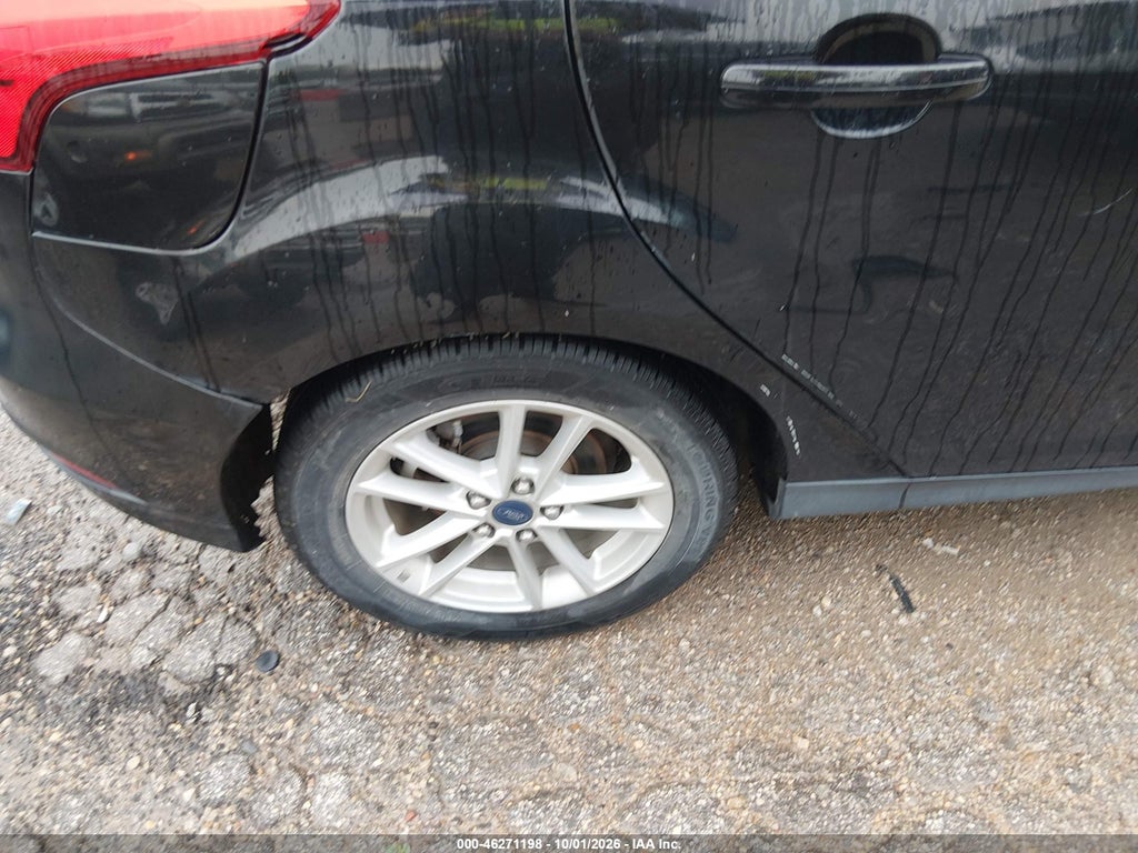 2015 Ford Focus Titanium photo 6