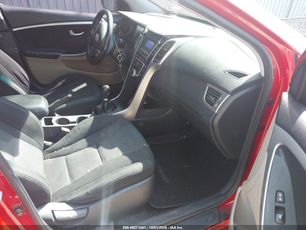 2013 Hyundai Elantra GT Base W/Blue photo 5