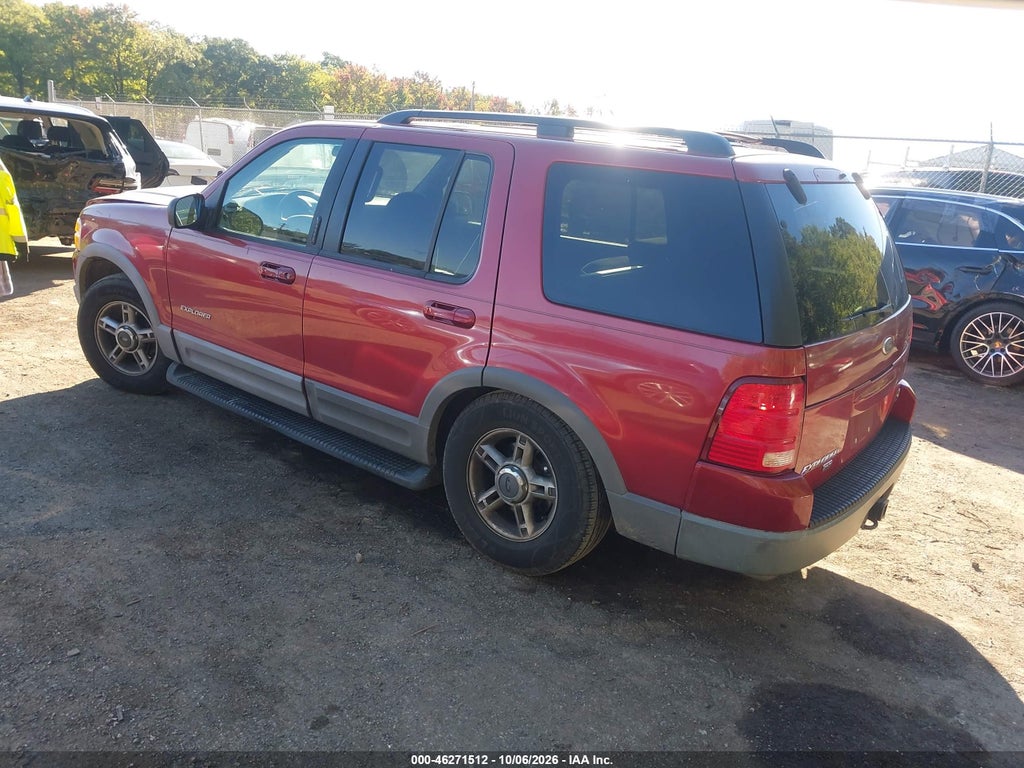2002 Ford Explorer XLT photo 3