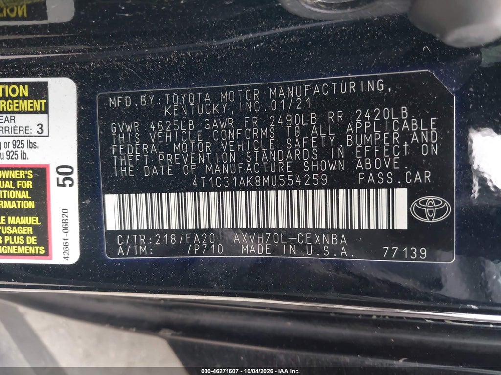 2021 Toyota Camry LE Hybrid photo 9