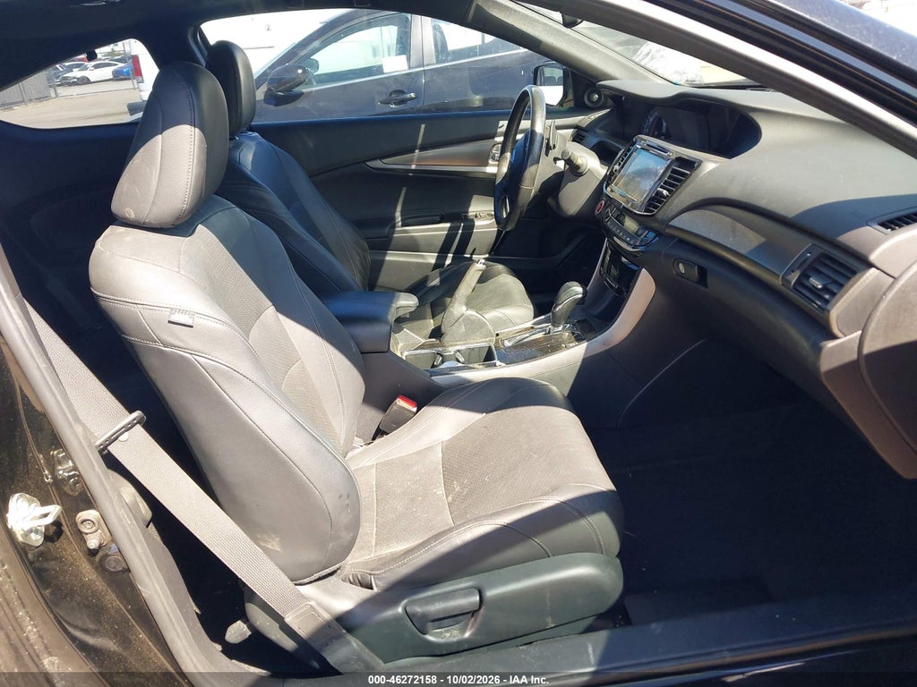 2017 Honda Accord Touring V6 photo 5