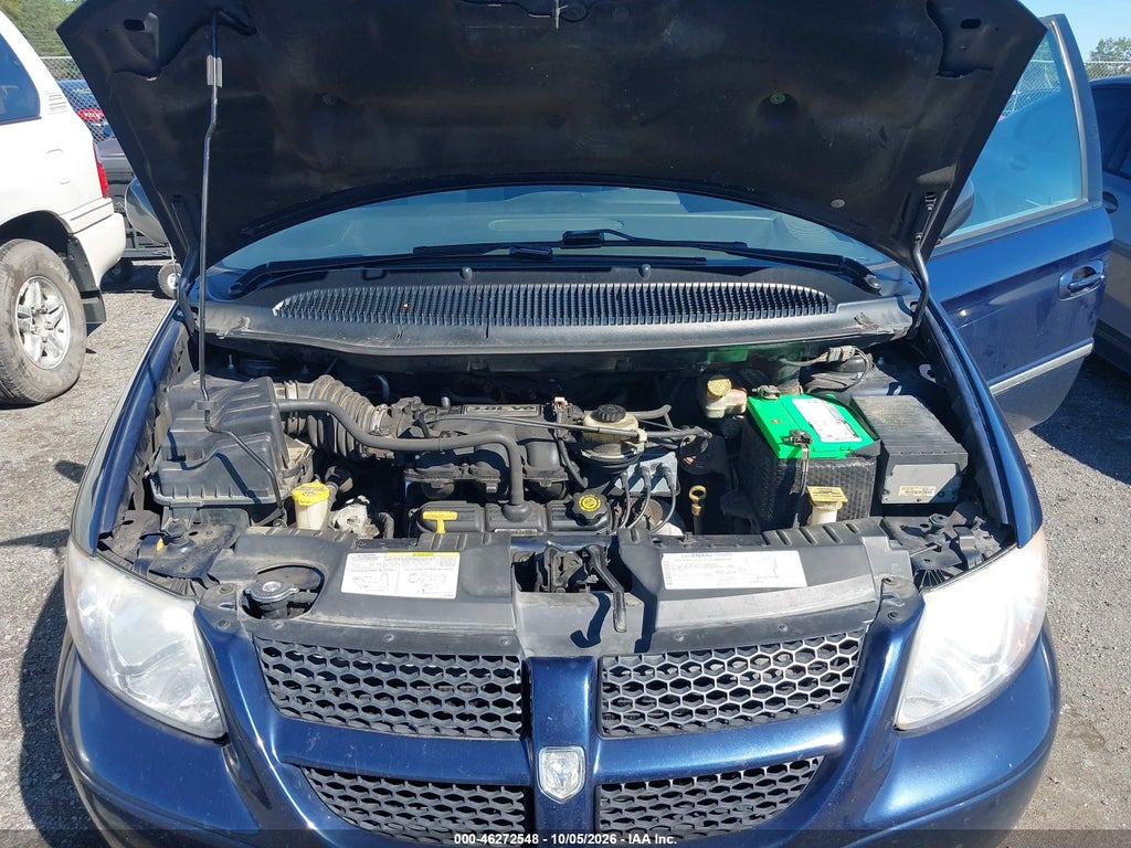 2004 Dodge Grand Caravan SXT photo 10