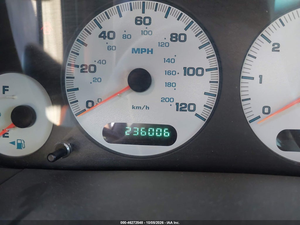 2004 Dodge Grand Caravan SXT photo 7