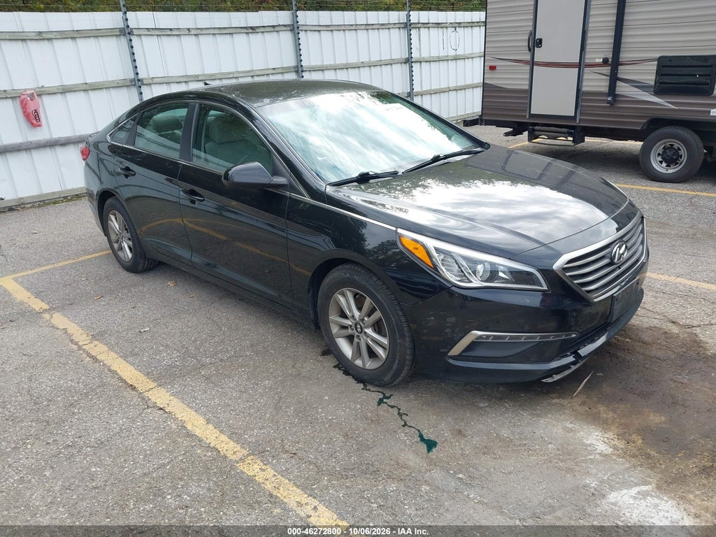 2015 Hyundai Sonata SE photo 1
