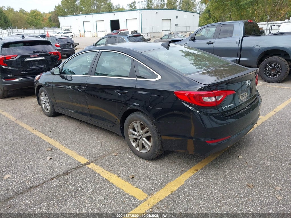 2015 Hyundai Sonata SE photo 3