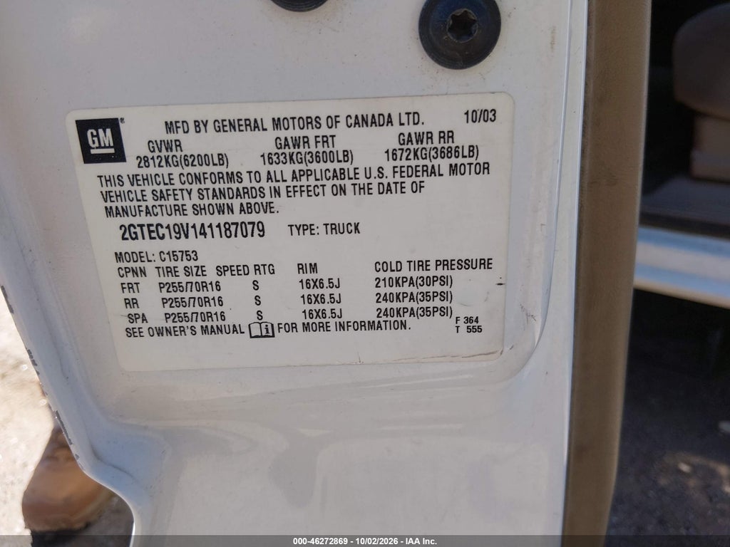 2004 GMC Sierra 1500 SLE photo 9