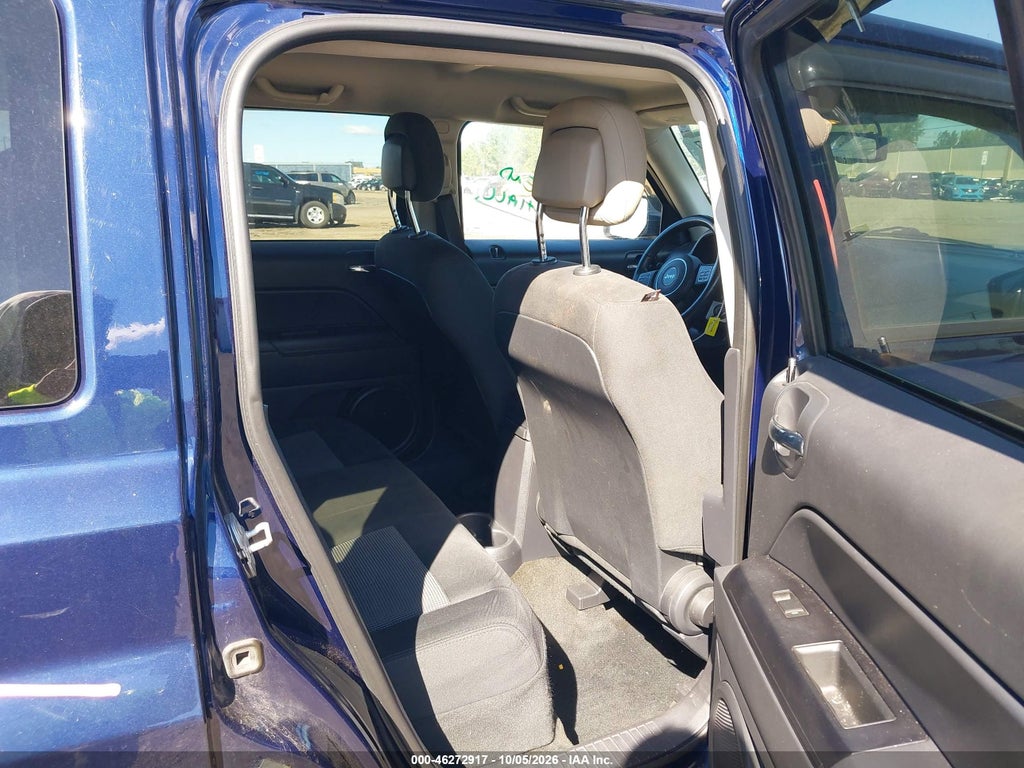 2016 Jeep Patriot Latitude photo 8