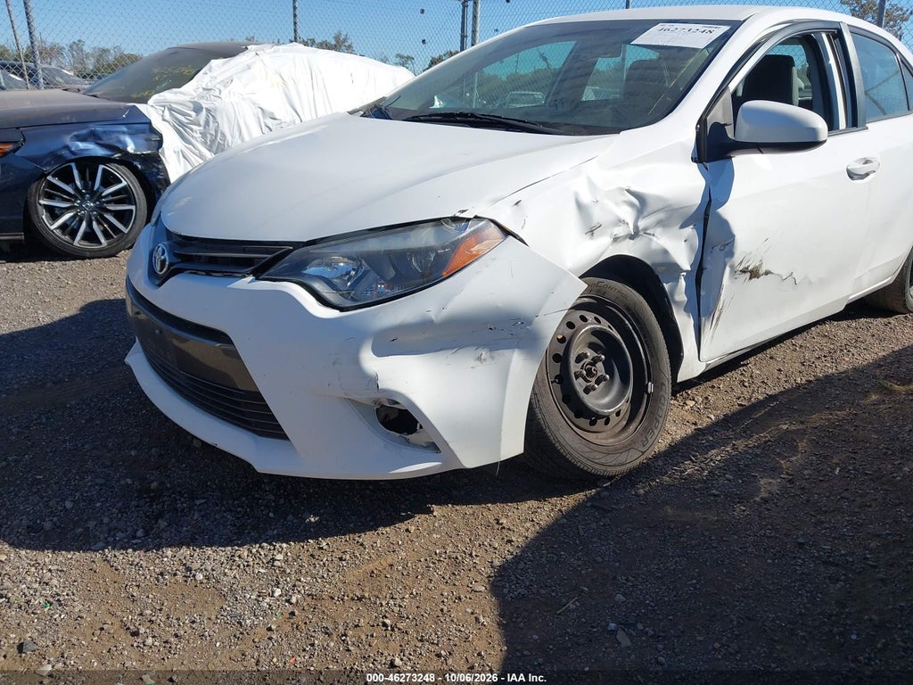 2016 Toyota Corolla LE photo 6