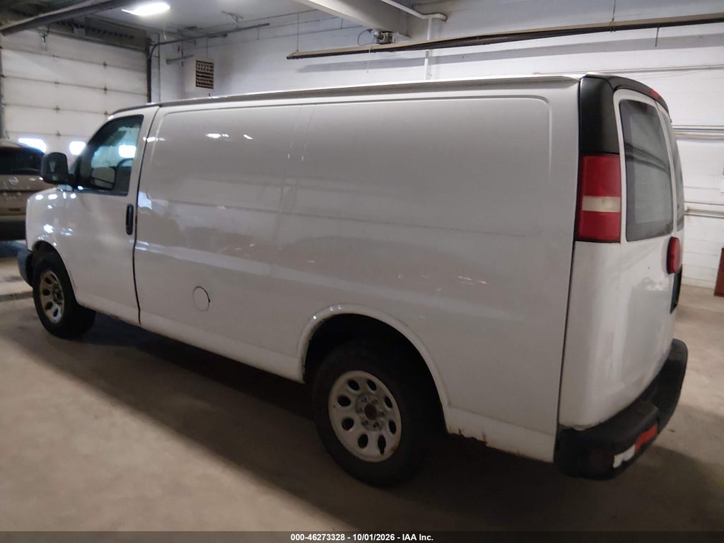 2013 Chevrolet Express 1500 Work Van photo 3