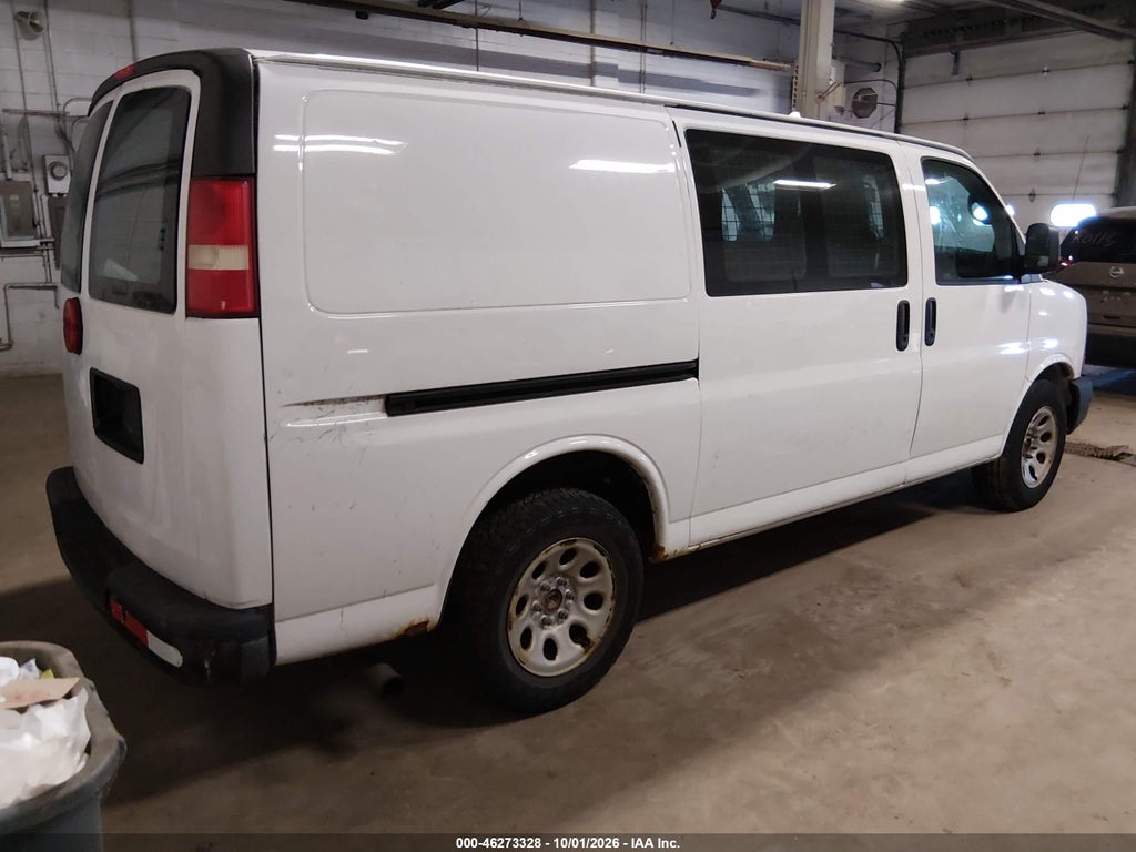 2013 Chevrolet Express 1500 Work Van photo 4